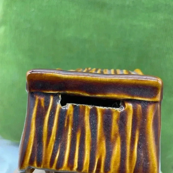 Tennessee Hillbilly Outhouse Money Bank - Picture 4 of 9